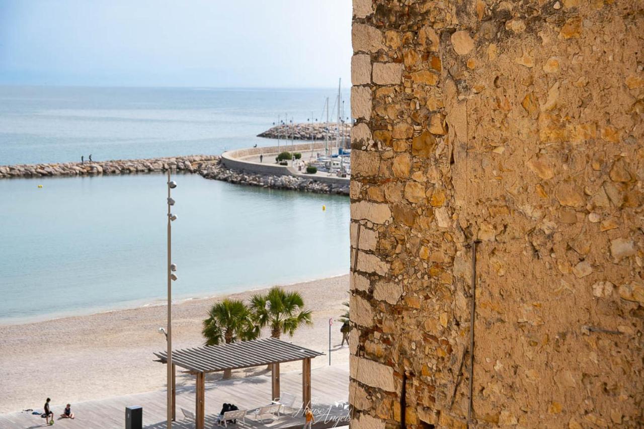 Vista mare e comfort in centro storico Mentone Esterno foto