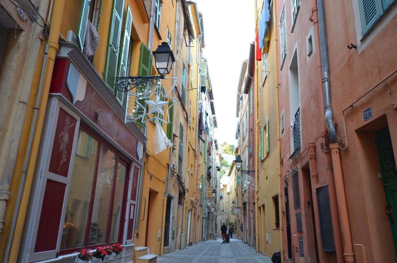 Vista mare e comfort in centro storico Mentone Esterno foto